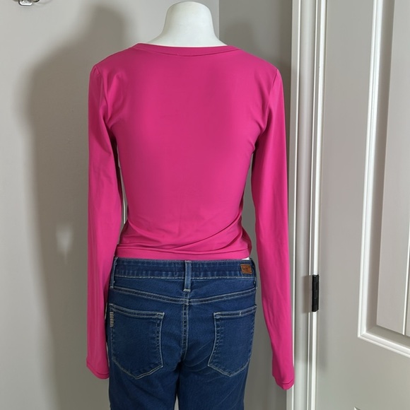 Athleta Transcend Wrap Top Salvia Pink Vneck Gym Yoga UPF Stretch Sz M NEW - Picture 5 of 10
